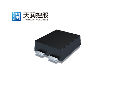 英飛凌 電源管理芯片 IR3895MTRPBF 開(kāi)關(guān)穩(wěn)壓器